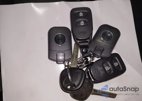 2013 Kia Sorento Lx from USA, damaged, VIN 5XYKTCA6XDG401625